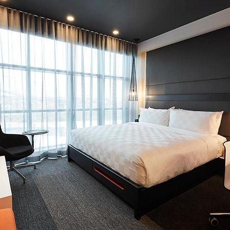 Alt Hotel Саскатун Екстериор снимка
