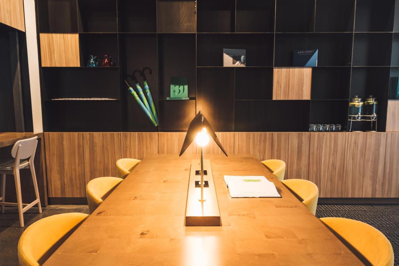 Alt Hotel Саскатун Екстериор снимка