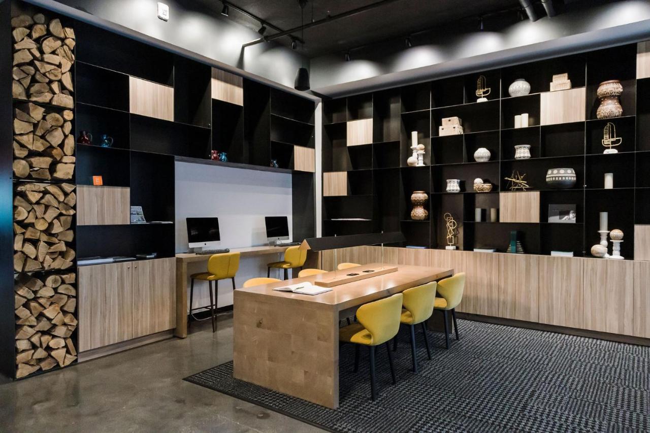 Alt Hotel Саскатун Екстериор снимка