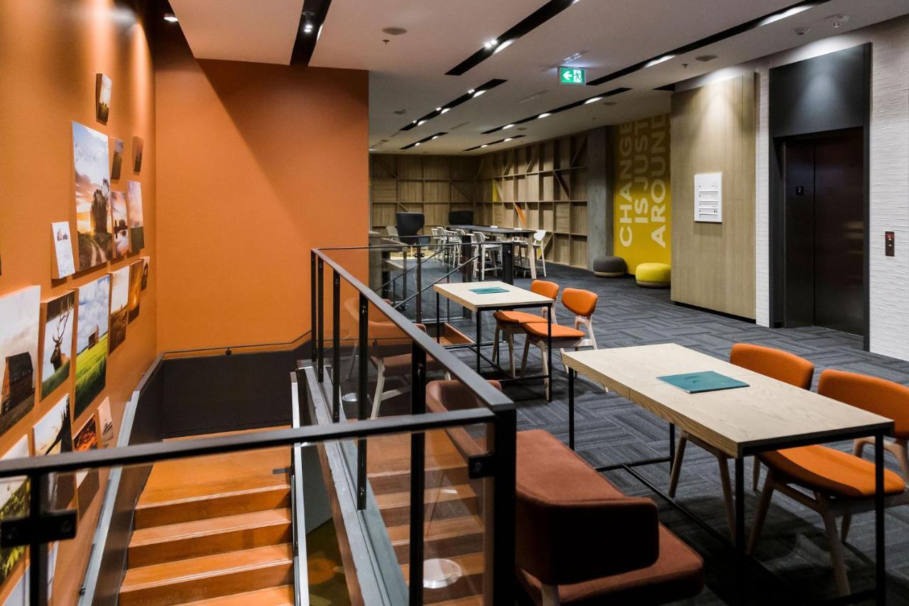 Alt Hotel Саскатун Екстериор снимка